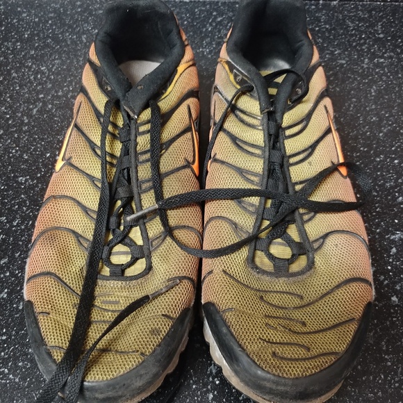air max plus orange and black outfits air max plus orange and black outfits